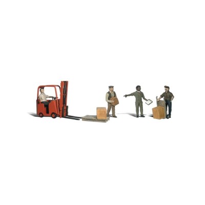 WS2192 N WORKERS w FORKLIFT