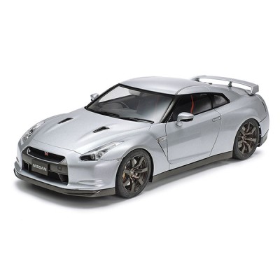 TAM24300 NISSAN GT-R 1/24