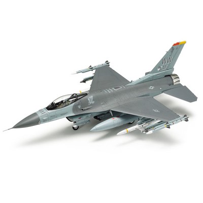 TAM60788 F-16CJ W/FULL EQUIPMENT 1/72