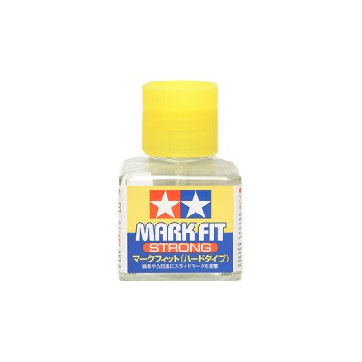 TAM87135 MARK FIT STRONG 40ml w brush *6
