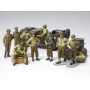 TAM32552 WWII US INFANTRY AT REST 1/48
