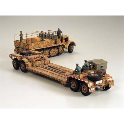 TAM35246 GERMAN FAMO & TANK TRANSPORTER 1/35