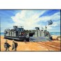 TRU00107 USMC LAND.CRAFT/AIR CUSHION(LCAC)1/144