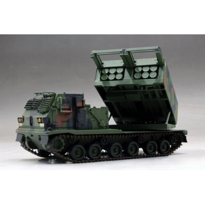 TRU01049 M270/A1 MULTIPLE LAUNCH ROCKET SYSTEM-US 1/35...