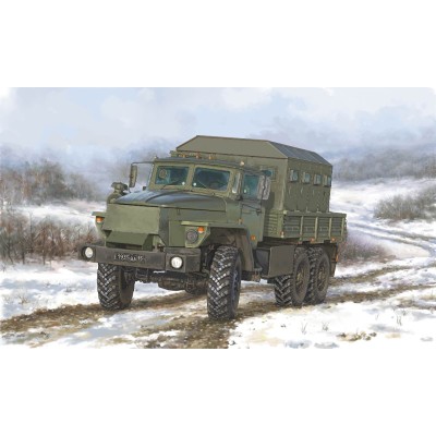 TRU01071 RUSSIAN URAL-4320 CHZ 1/35