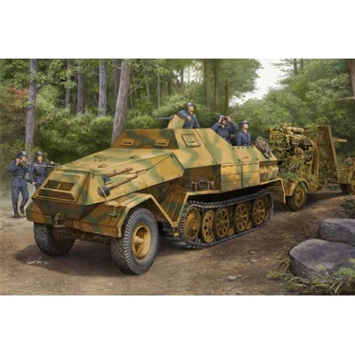 TRU01584 GERM.SDKFZ 8 GEPANZERTE 12T H.T.(NT)1/35