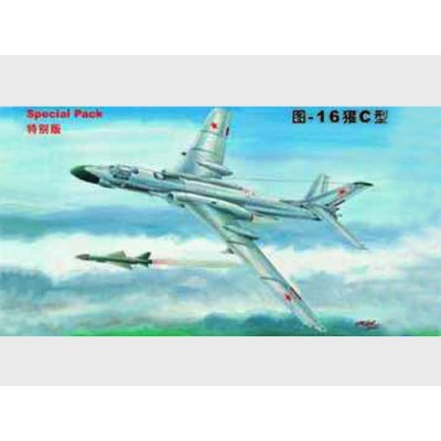 TRU01613 Tu-16K-10 BADGER C, 1/72