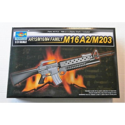 TRU01904 AR15/M16/M4- M16A2 MACH.GUN W/M203 GR.LA