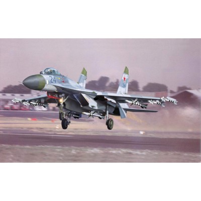TRU02224 SU-27 FLANKER B 1/32