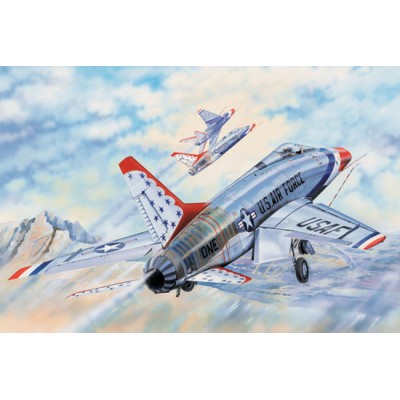 TRU03222 F-100D IN THUNDERBIRDS LIVERY 1/32