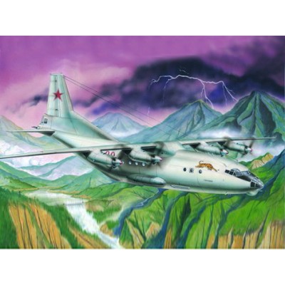 TRU04001 ANTONOV AN-12BK CUB 1/100