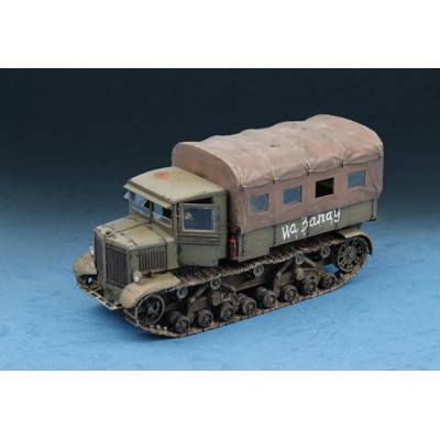 TRU07110 SOVIET VOROSHILOVETS TRACTOR, 1/72