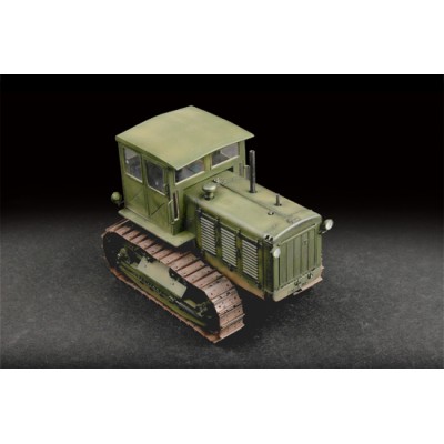 TRU07111 RUSSIAN CHTZ S-65 TRACTOR W/CAB 1/72