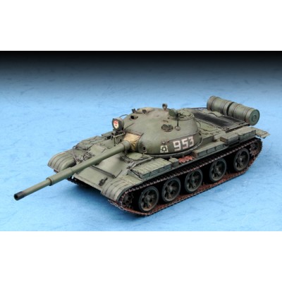 TRU07146 RUSSIAN T-62 MAIN BATTLE TANK MOD. 1962 1/72