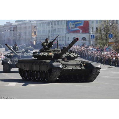 TRU09508 RUSSIAN T-72B3 MBT 1/35