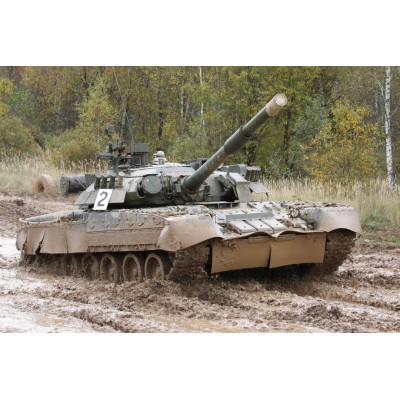 TRU09525 RUSSIAN T-80U MBT 1/35