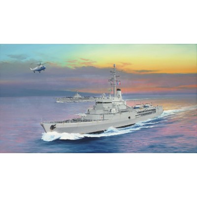 'TRU05636 FRENCH NAVY HELICOPTER CRUISER, Jeanne d''Arc 1964, 1/350'
