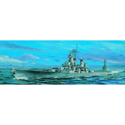 TRU05701 U.S. BATTLESHIP BB-61 IOWA 1985 1/700