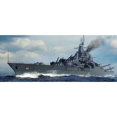 TRU05784 USS CALIFORNIA BB-44 1945 1/700