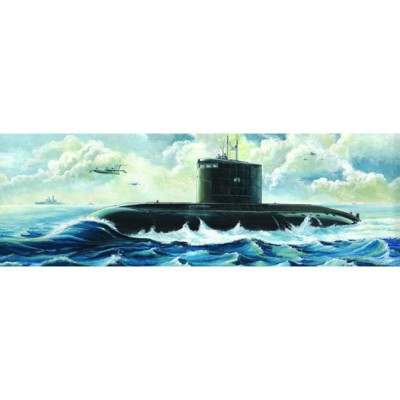 TRU05903 USSR KILO CL SUBMARINE 1/144