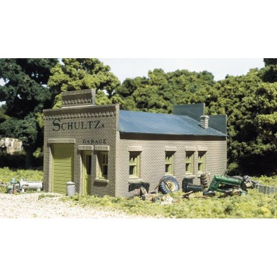 'WS20100 SCHULTZ''S GARAGE BUILDING KIT HO SCALE'