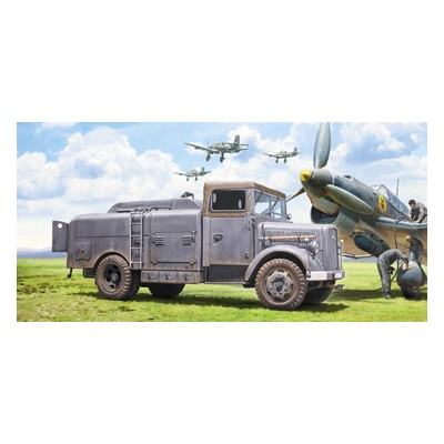 ITA2808 OPEL BLITZ TANKWAGEN KFZ 385 1/48