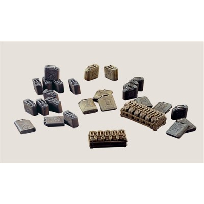 ITA0402 JERRY CANS 1/35