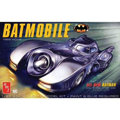 AMT1504 89 BATMOBILE w seated Batman figure, 1/25 8/25