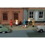 BAC33117 HO SIDEWALK PEOPLE (7pc)