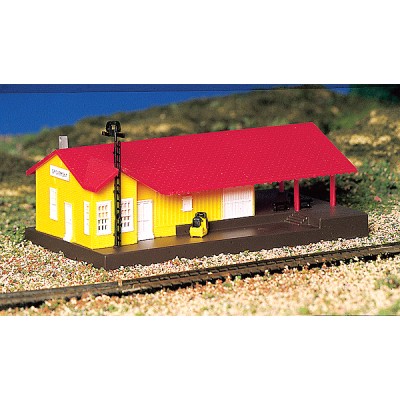 BAC45907 N-BUILT-UP BLDG-FREIGHT STATION