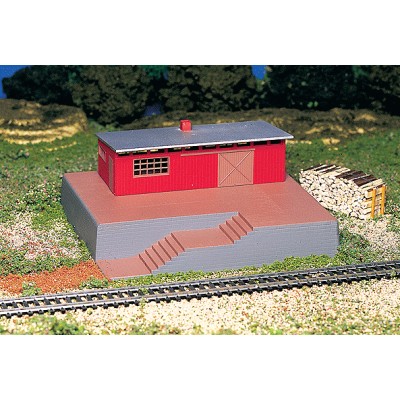 BAC46209 HO BLDG.KIT-STOR.BUILD.W/STEAM WHIS.SOUN