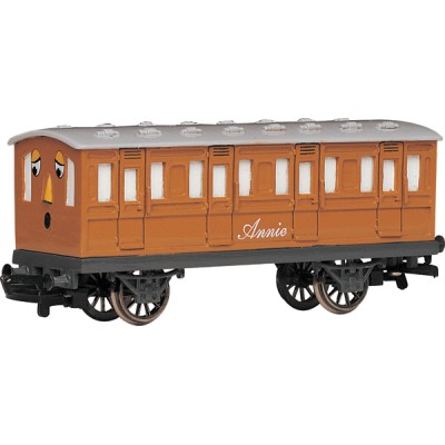 BAC76044 HO-T.T.T. ANNIE COACH